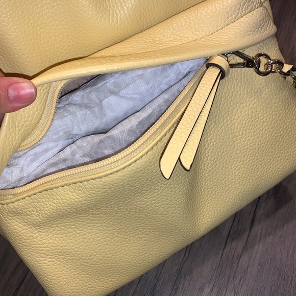 NWT Michael Kors buttercup backpack - Picture 4 of 5